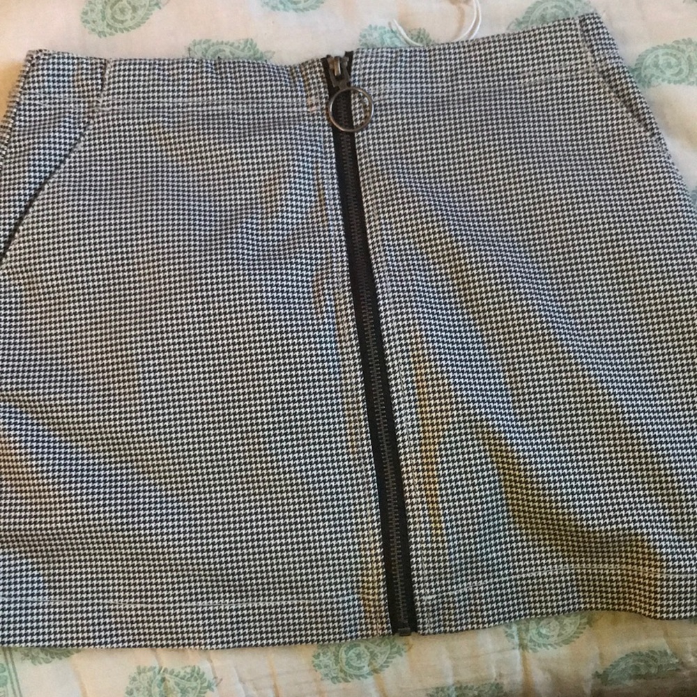 Volcom skirt